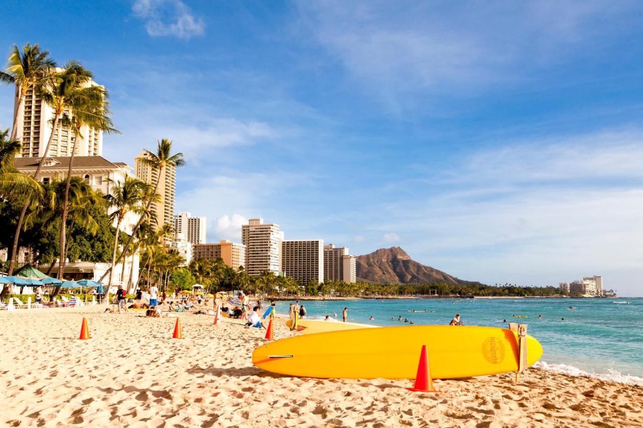 Beautiful Mountain View In Waikiki Sunset With Parking Lägenhet Honolulu Exteriör bild